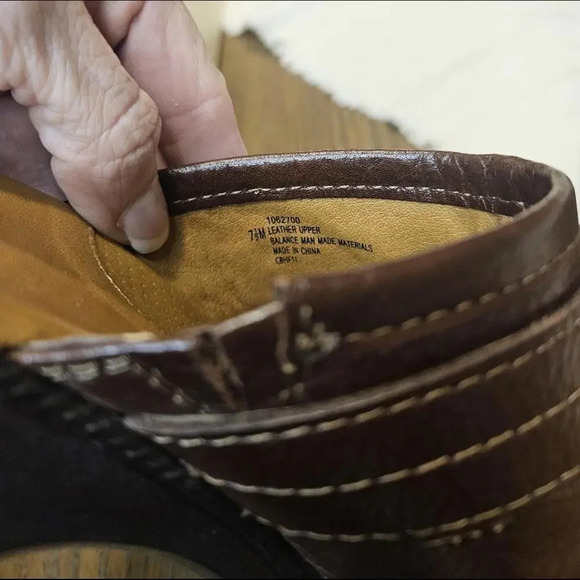 Söfft Brown Leather Clogs - Comfortable Slide-On Shoes - Picture 6 of 8